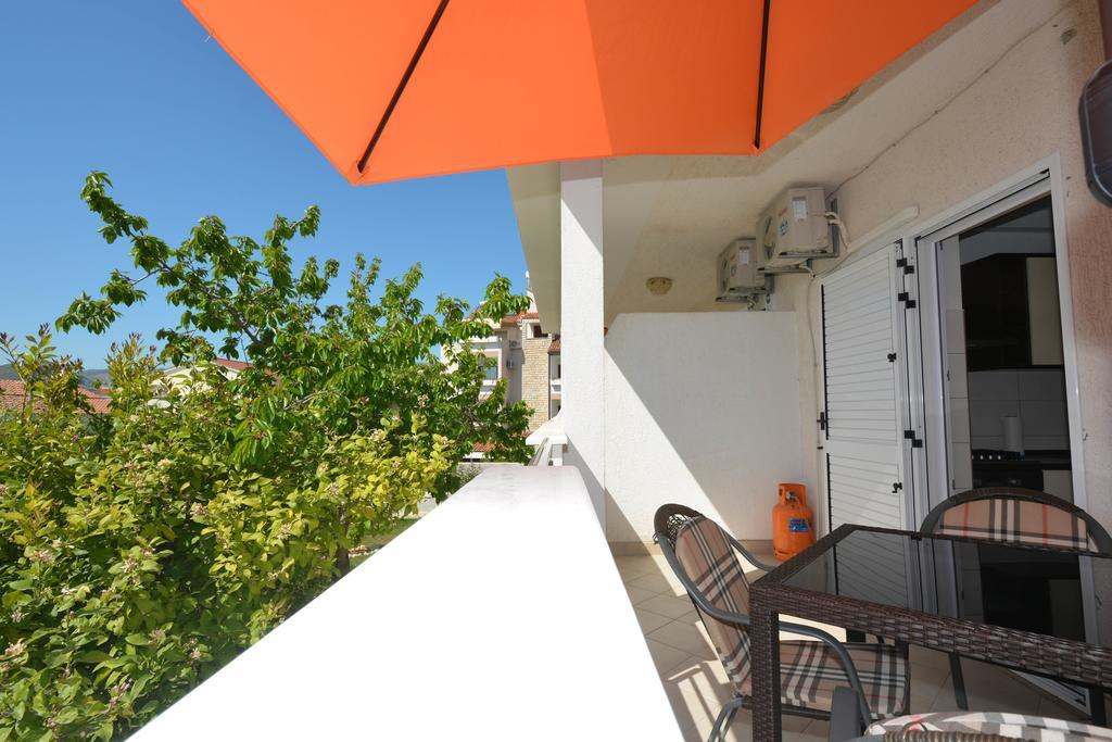 Apartments Maslina Trogir Exterior foto