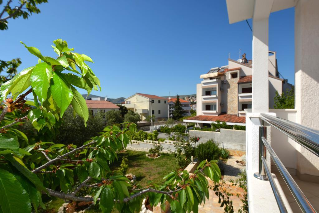 Apartments Maslina Trogir Exterior foto